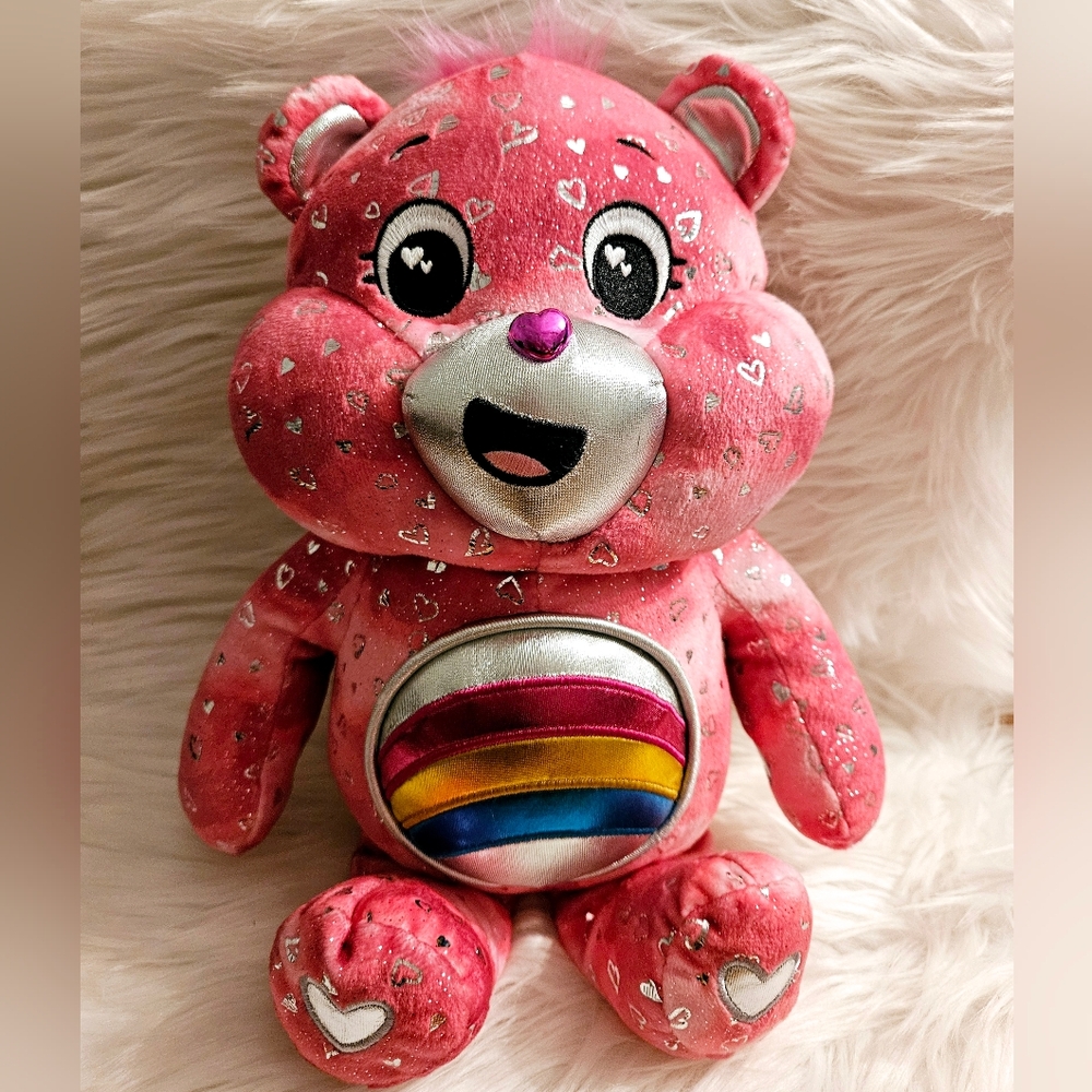 Care Bear Collector's Edition Glows Cheer Bear